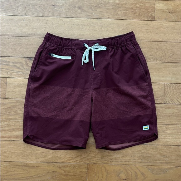 Vuori Banks Shorts Russet Texture Maroon - Picture 1 of 9